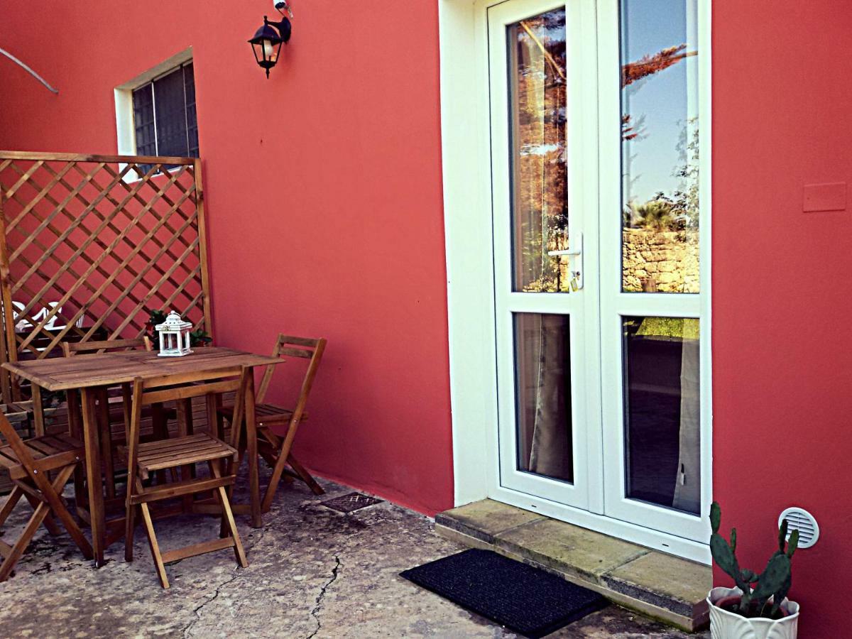 レッチェ Il Casale Dei Principi Bed & Breakfast エクステリア 写真