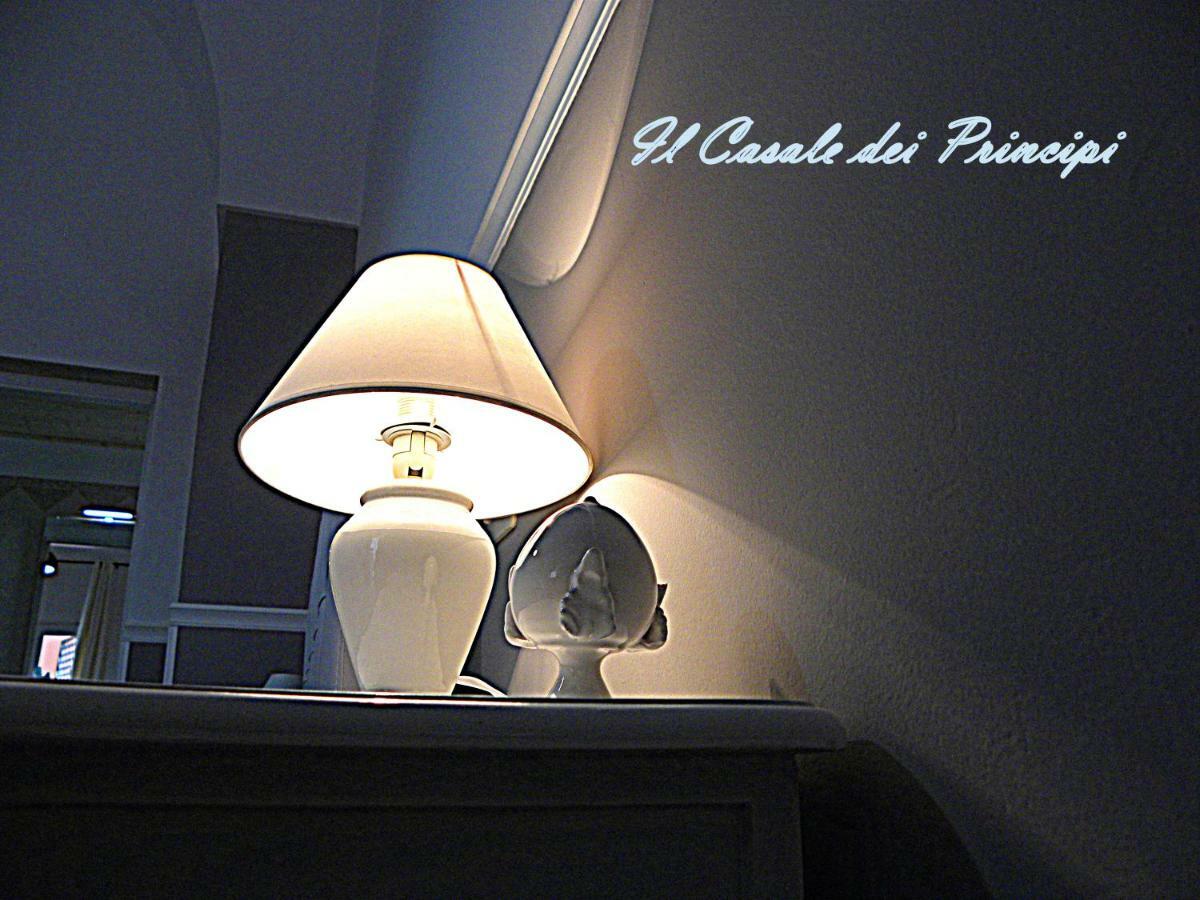 レッチェ Il Casale Dei Principi Bed & Breakfast エクステリア 写真