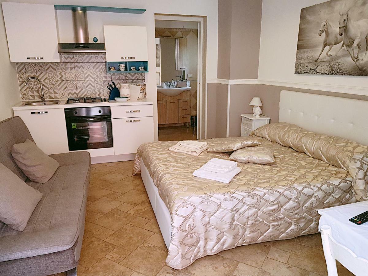 レッチェ Il Casale Dei Principi Bed & Breakfast エクステリア 写真